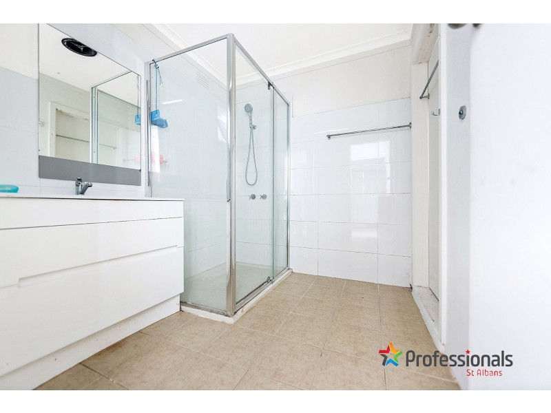 259 Main Road East, St Albans VIC 3021