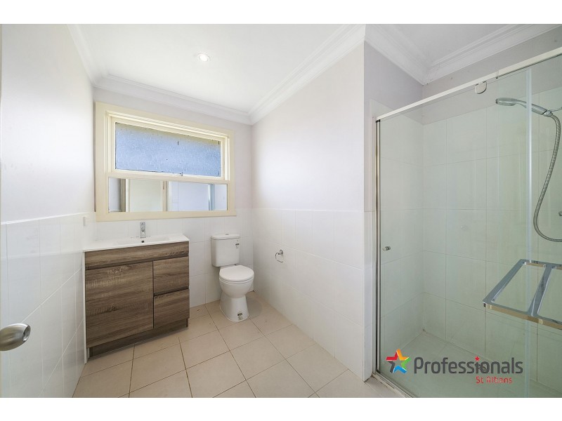 9 Breydon Court, St Albans VIC 3021