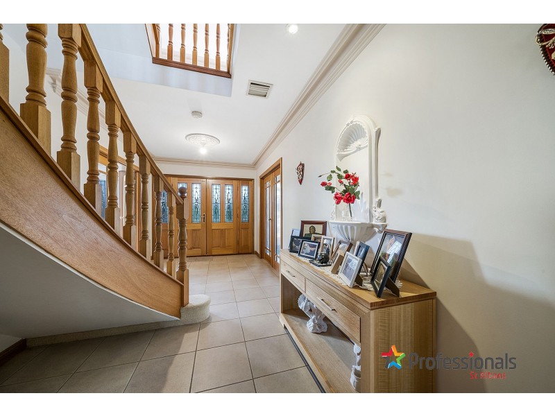 192 Westwood Drive, Burnside VIC 3023