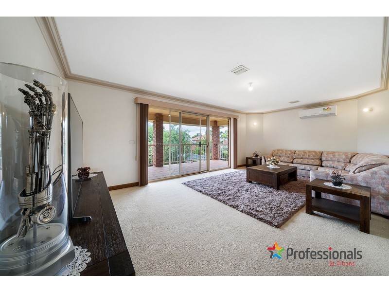 192 Westwood Drive, Burnside VIC 3023