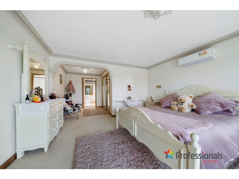 192 Westwood Drive, Burnside VIC 3023