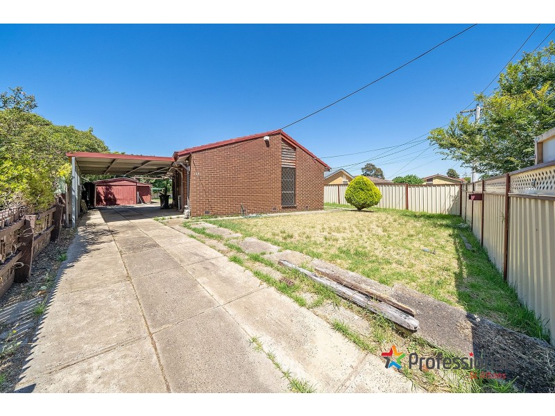 14 Barnes Crescent, Sunshine West VIC 3020