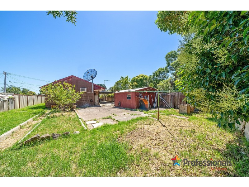 14 Barnes Crescent, Sunshine West VIC 3020