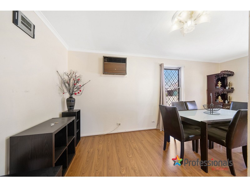 14 Barnes Crescent, Sunshine West VIC 3020