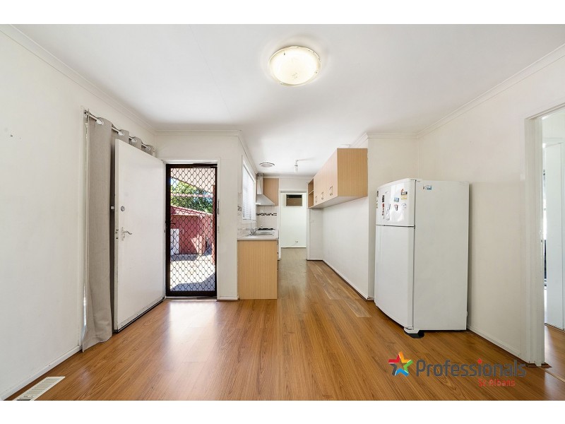 14 Barnes Crescent, Sunshine West VIC 3020
