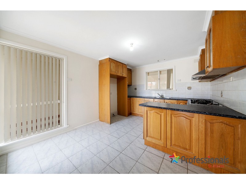 17 Ford Avenue, Sunshine North VIC 3020