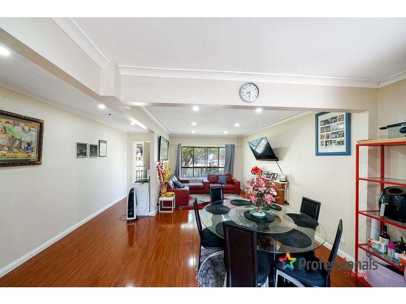 1/33 Glyndon Avenue, St Albans VIC 3021