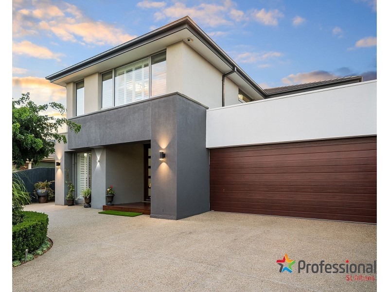 7 Camperdown Avenue, Sunshine North VIC 3020