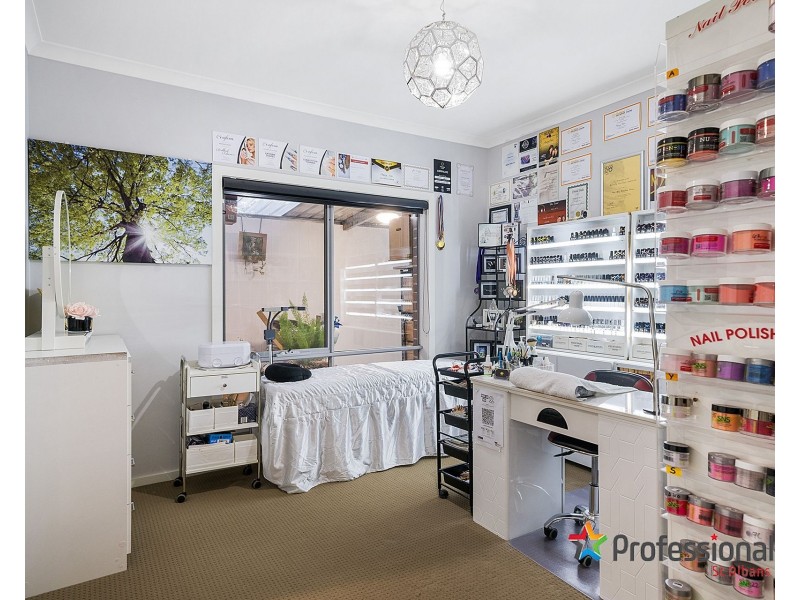 7 Camperdown Avenue, Sunshine North VIC 3020