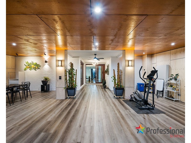 7 Camperdown Avenue, Sunshine North VIC 3020