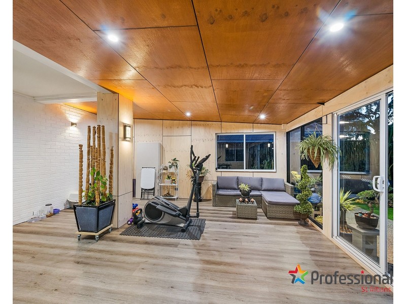 7 Camperdown Avenue, Sunshine North VIC 3020