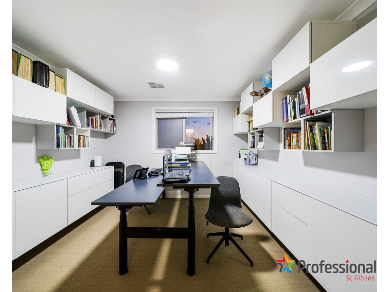 7 Camperdown Avenue, Sunshine North VIC 3020