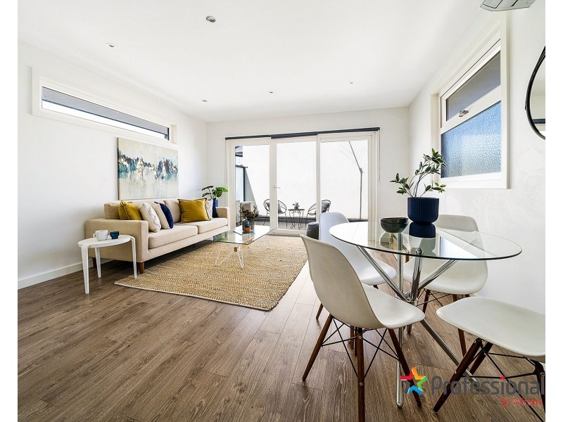 2/18 Parker Street, Pascoe Vale VIC 3044
