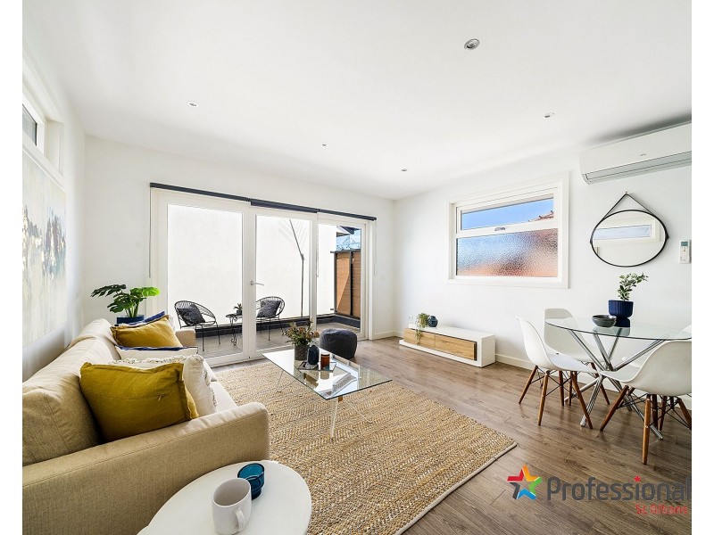 2/18 Parker Street, Pascoe Vale VIC 3044
