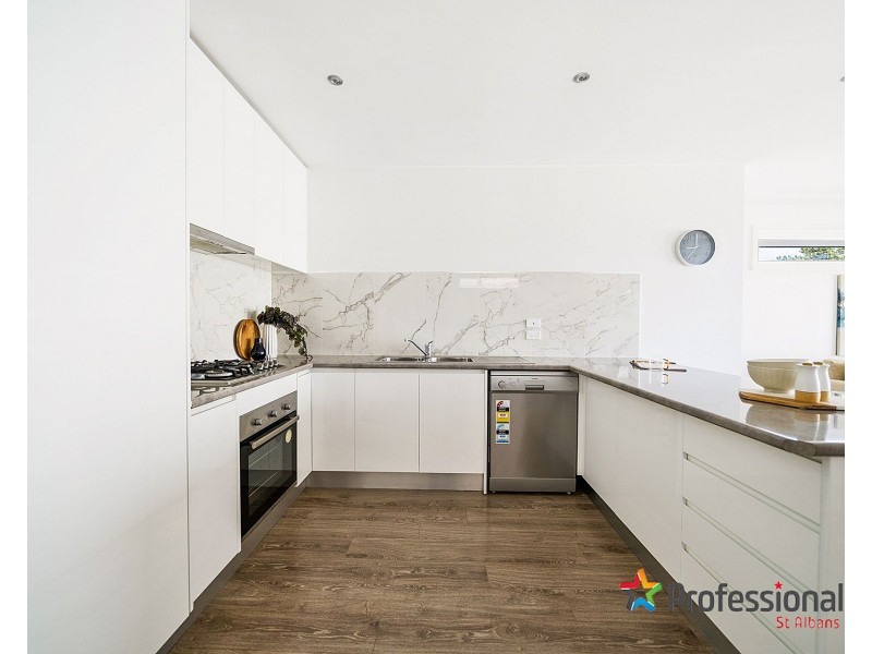 2/18 Parker Street, Pascoe Vale VIC 3044