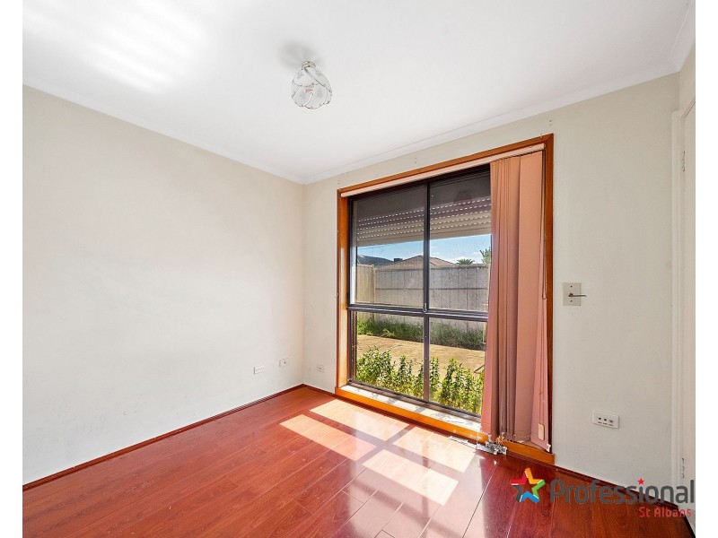 27 Branston Road, St Albans VIC 3021