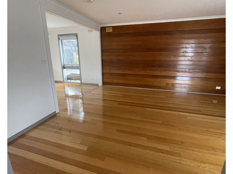 7 Aldergate Crescent, Kings Park VIC 3021