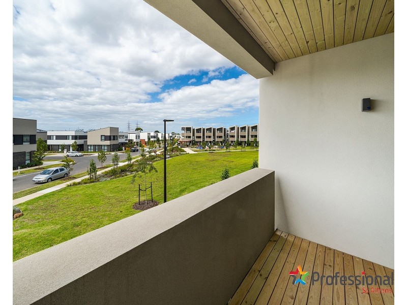 4 Callow Walk, St Albans VIC 3021