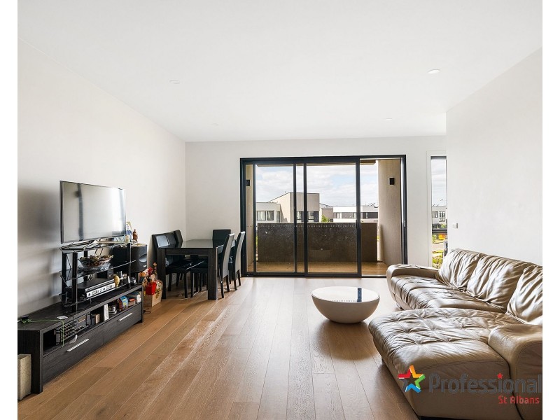 4 Callow Walk, St Albans VIC 3021