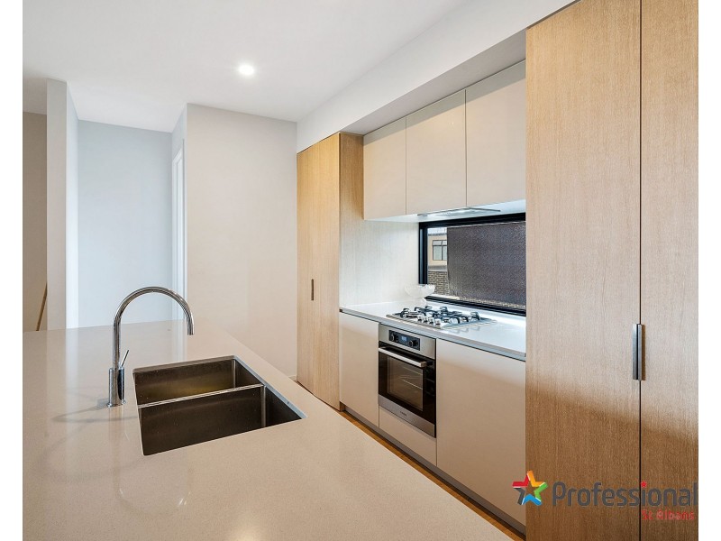 4 Callow Walk, St Albans VIC 3021