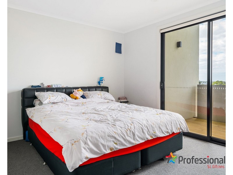 4 Callow Walk, St Albans VIC 3021