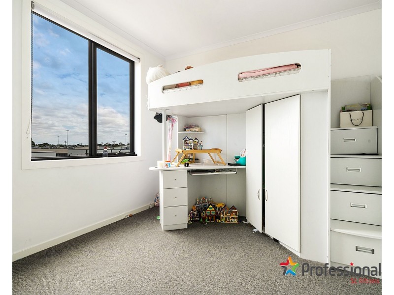 4 Callow Walk, St Albans VIC 3021