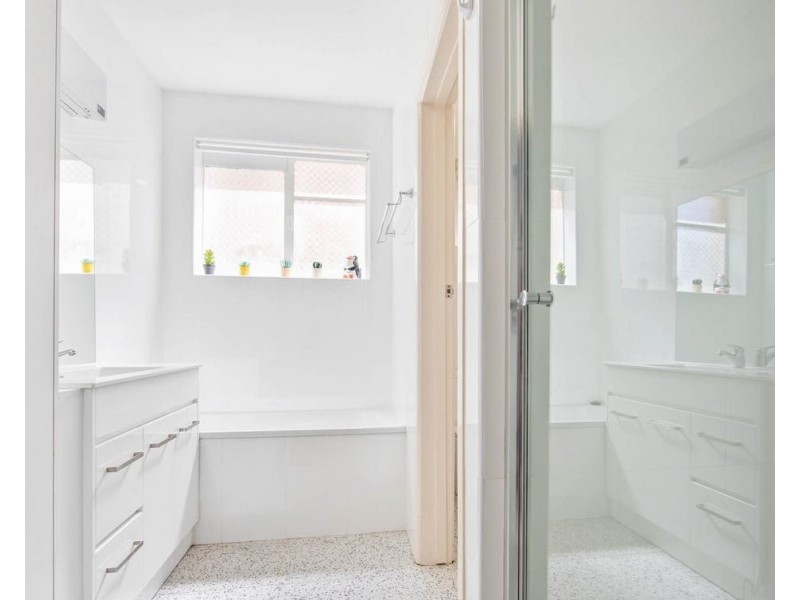 1/10 Hartley Avenue, West Footscray VIC 3012