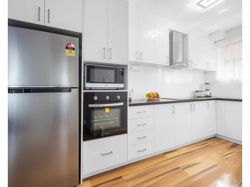 1/10 Hartley Avenue, West Footscray VIC 3012