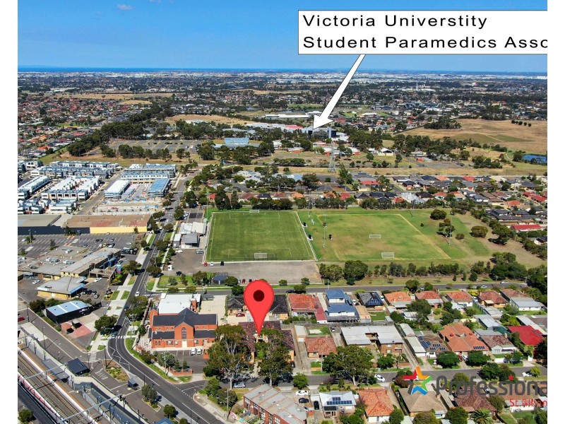 12/18 Marsden Crescent, St Albans VIC 3021