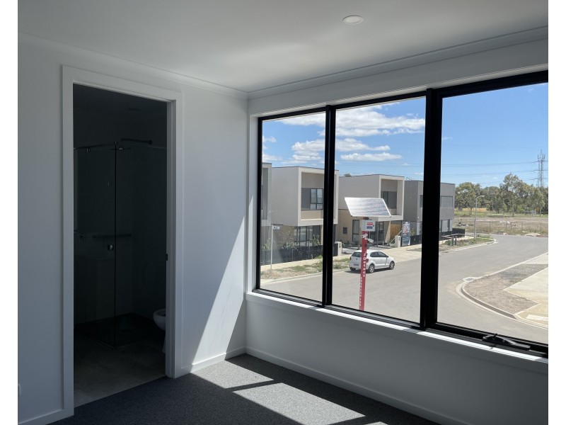 25 Finn Street, St Albans VIC 3021