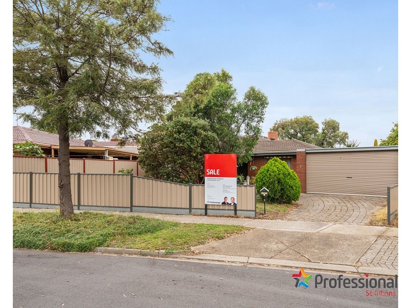 2 Chadwell Place, Kings Park VIC 3021