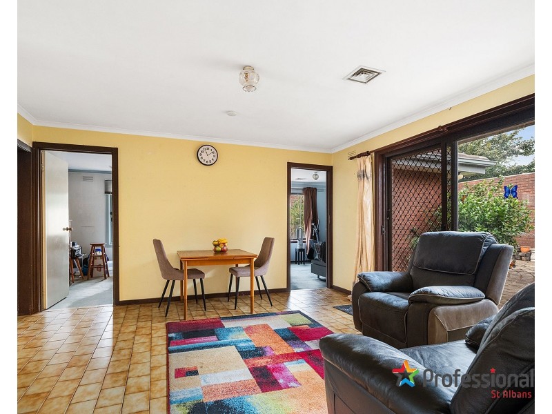 2 Chadwell Place, Kings Park VIC 3021
