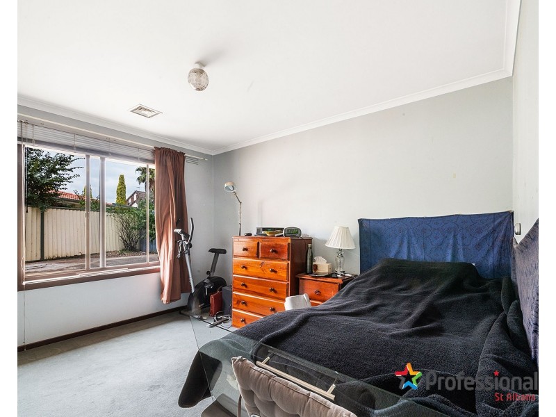 2 Chadwell Place, Kings Park VIC 3021