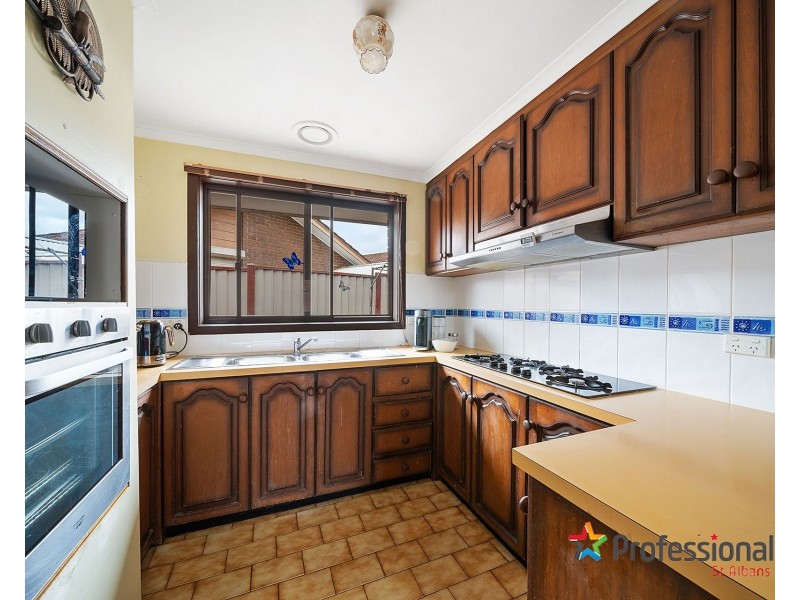 2 Chadwell Place, Kings Park VIC 3021