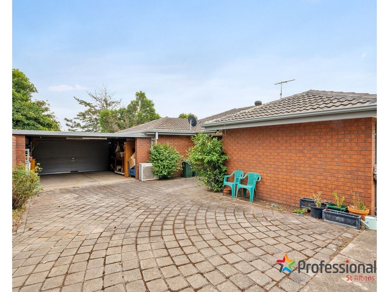 2 Chadwell Place, Kings Park VIC 3021