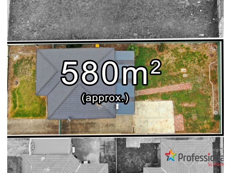 303 Main Road, St Albans VIC 3021