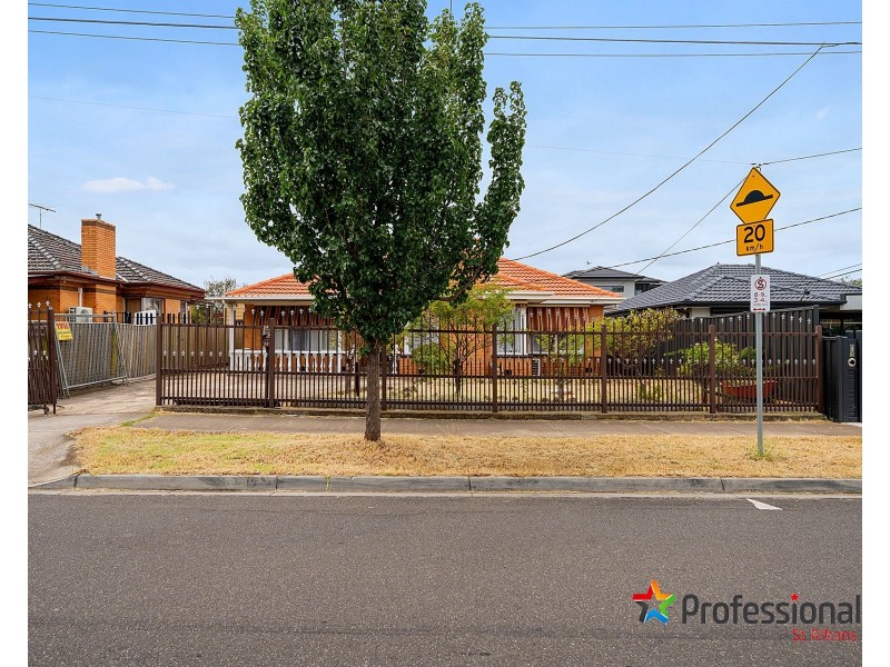 38 Moffat Street, St Albans VIC 3021