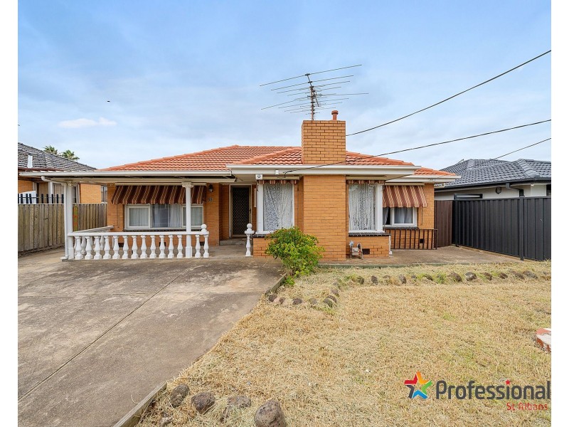 38 Moffat Street, St Albans VIC 3021