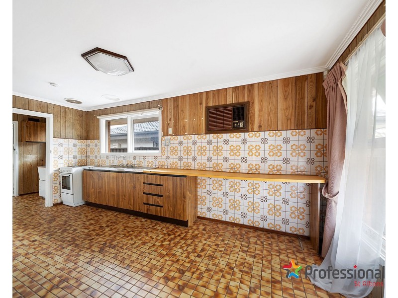 38 Moffat Street, St Albans VIC 3021