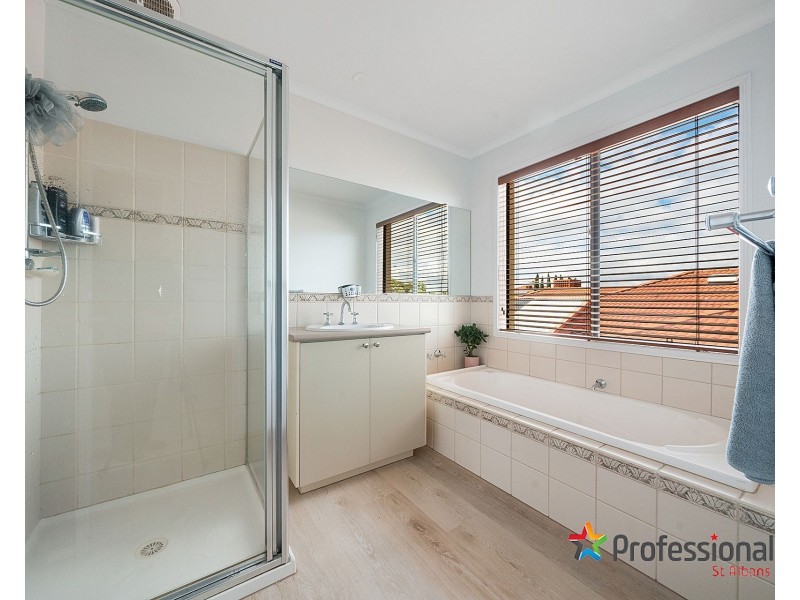 248 Westwood Drive, Burnside VIC 3023