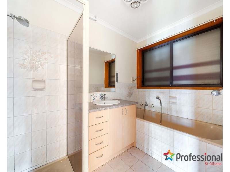 27 Branston Road, St Albans VIC 3021