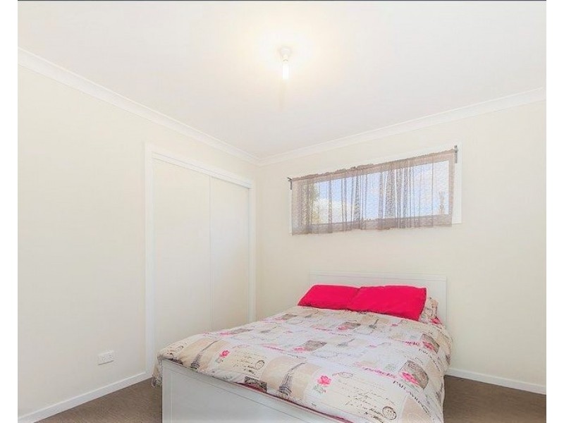 1/10 Miles Street, Deer Park VIC 3023