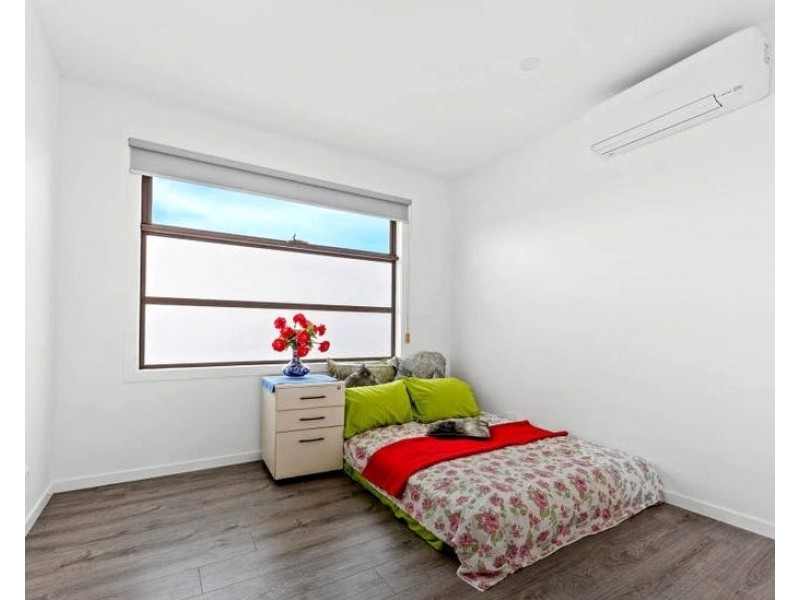 2/56 Andrew Road, St Albans VIC 3021