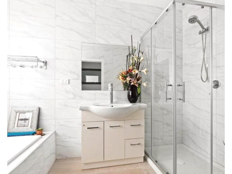 2/56 Andrew Road, St Albans VIC 3021