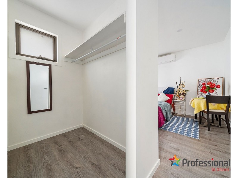 2/56 Andrew Road, St Albans VIC 3021