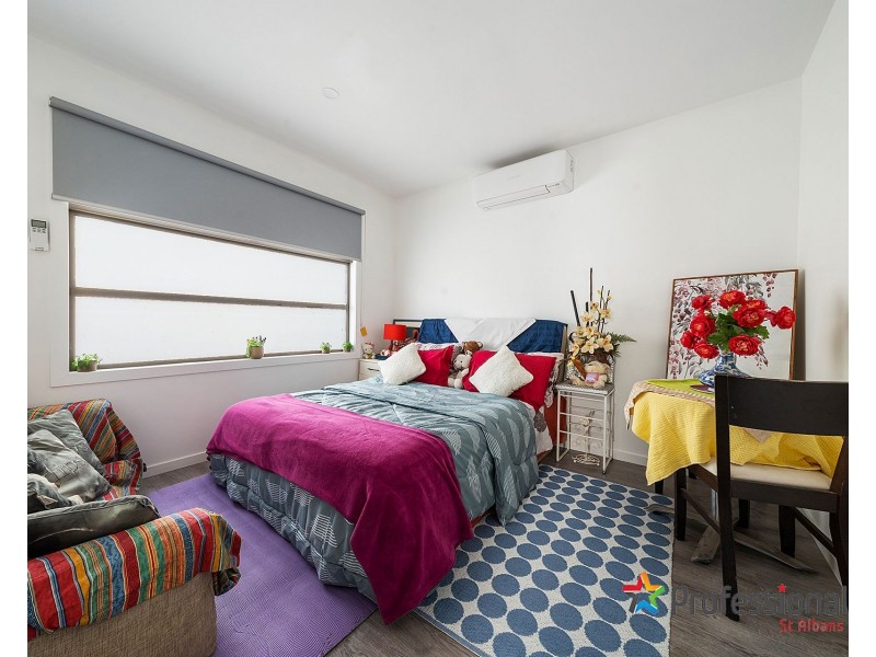 2/56 Andrew Road, St Albans VIC 3021