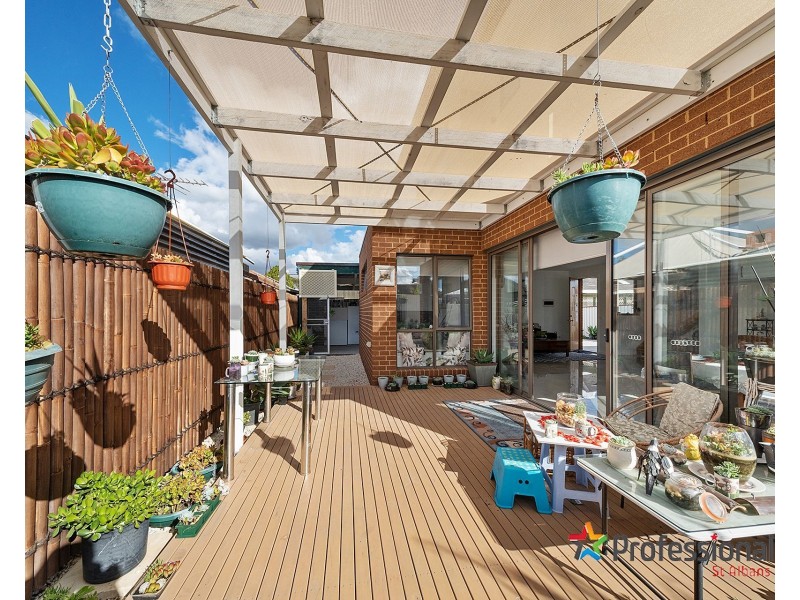 2/56 Andrew Road, St Albans VIC 3021