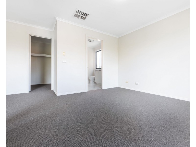 10 Kannan Boulevard, Braybrook VIC 3019