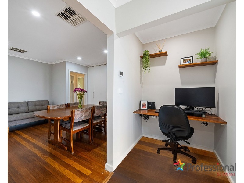 1 Monza Court, Deer Park VIC 3023