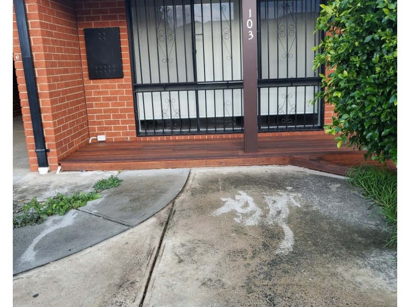 103 Moonstone Circuit, St Albans VIC 3021